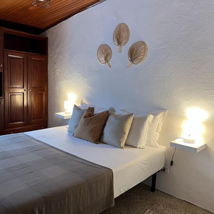 Historic Downtown Home By The Sea With King Bed Monterosso al Mare Exterior foto